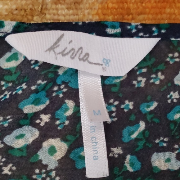 Tank top - Picture 2 of 3